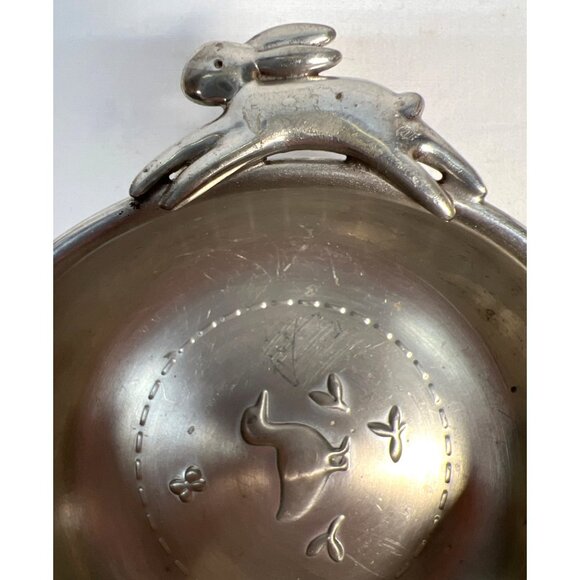 Reed & Barton Pewter Baby Bowl With Bunny Handles & Duck Motif - Picture 3 of 4